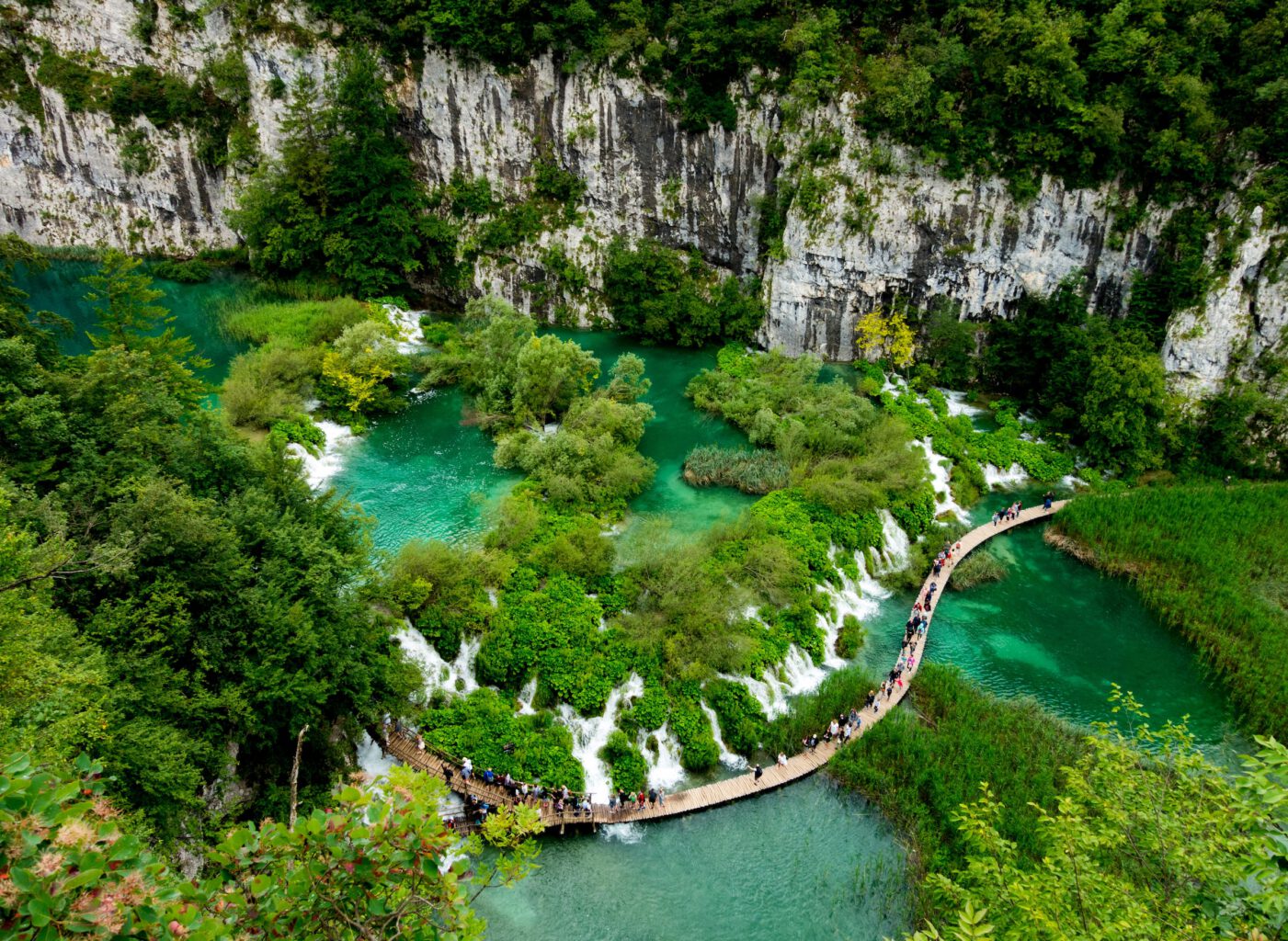 Neben den Plitvicer Seen gibt es in Kroatien noch viele weitere schöne Naturlandschaften zu entdecken